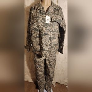 Camo Fatigues top 12 R pants 32w
